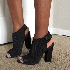 Black Peep Toe "Shoeties"